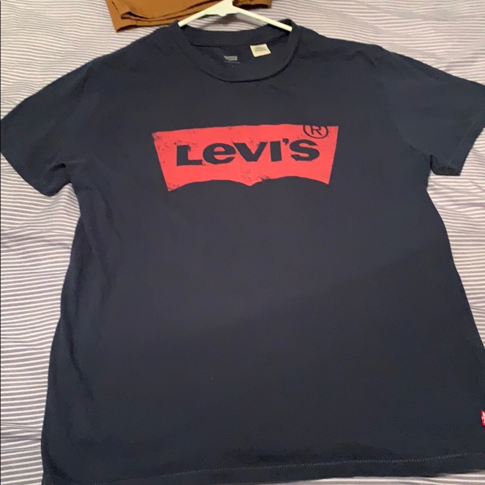 Levi’s t-shit